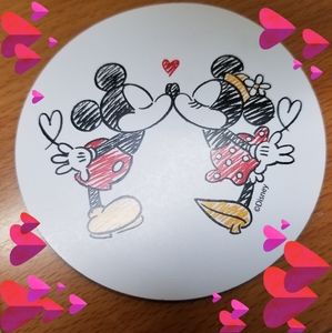 Meet your Posher, Cassandra